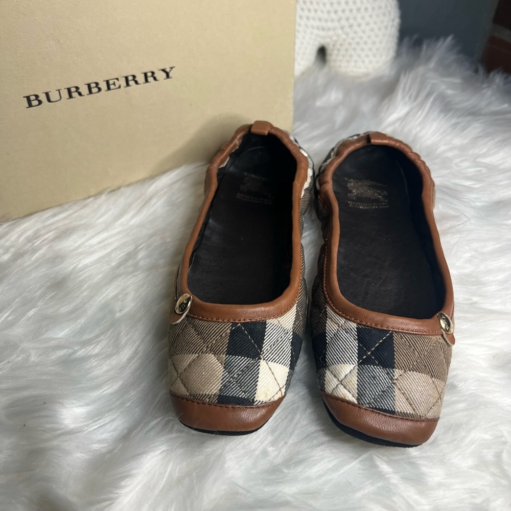 ❌SOLD❌Burberry Nova Check Ballet Flats Size M